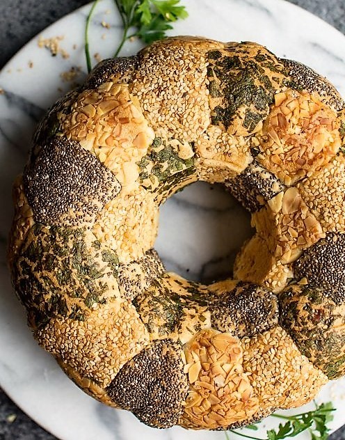 TEAR & SHARE BREAD WITH HERBS & SEED